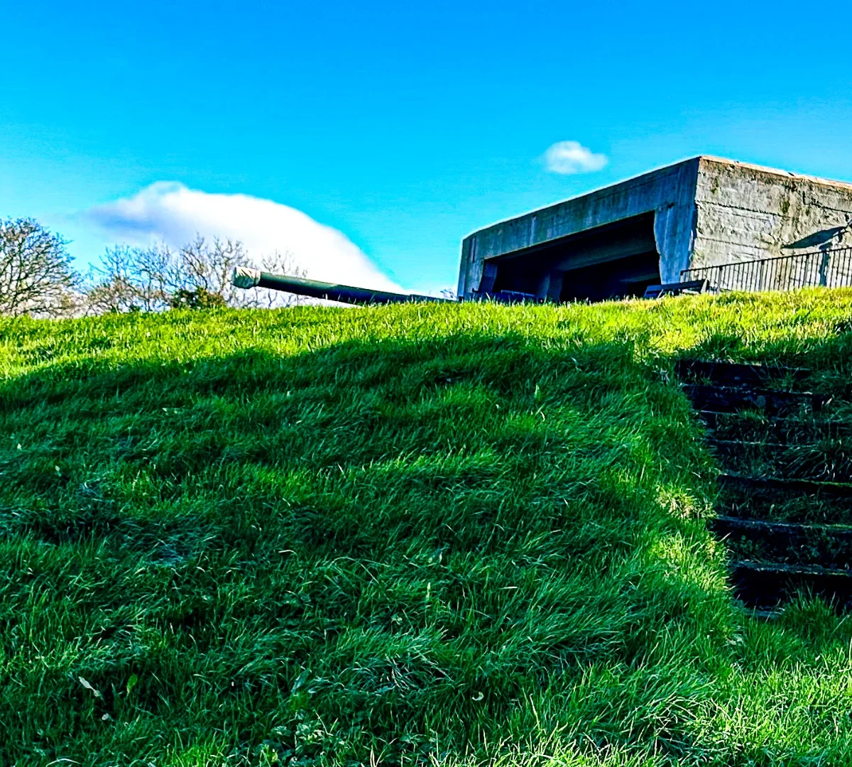 Grey Point Fort – historia i widok na Belfast Lough